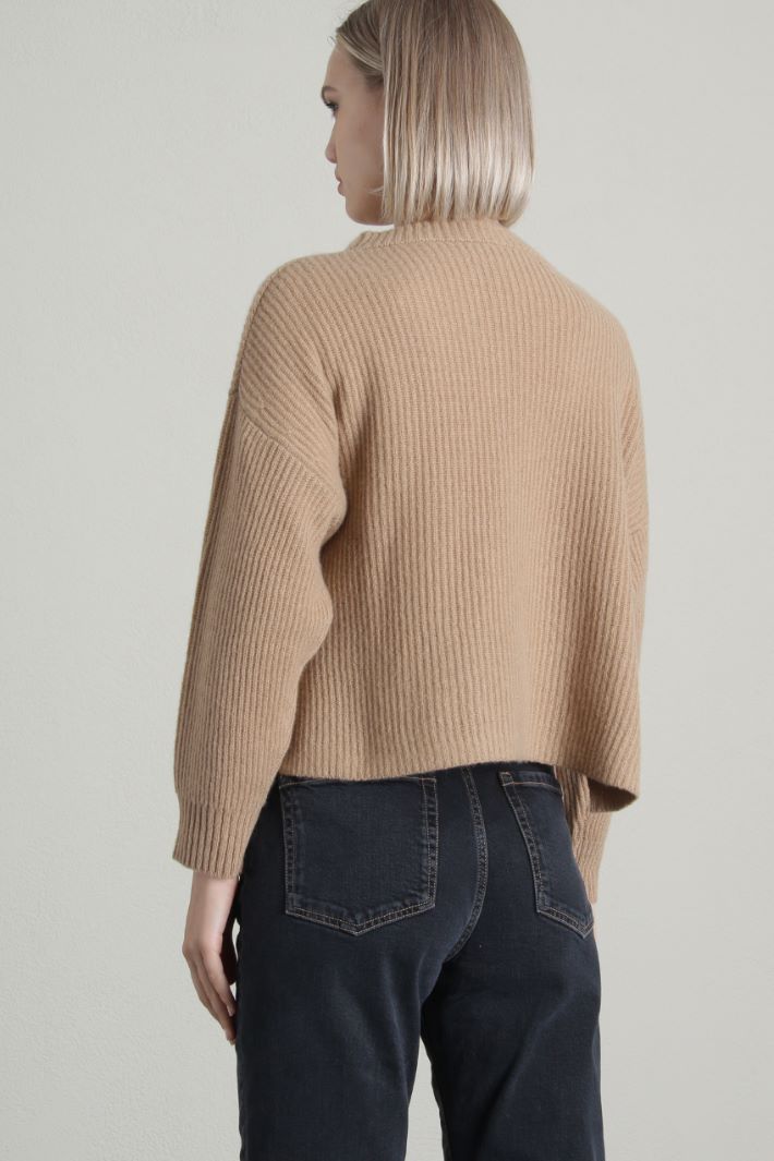 Maglia a coste in cashmere Fashion Market Maglia a coste in cashmere Fashion Market