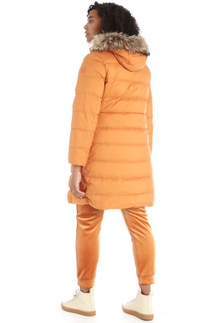 Piumino con bordo in pelo Fashion Market