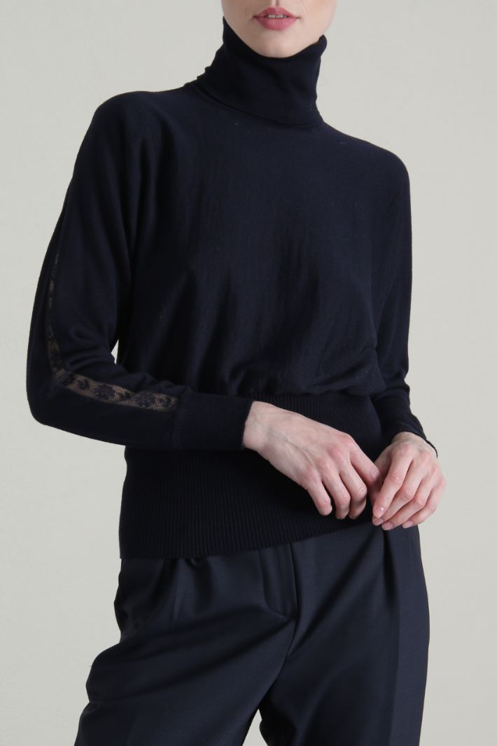 Dolcevita con inserto in pizzo Fashion Market Dolcevita con inserto in pizzo Fashion Market