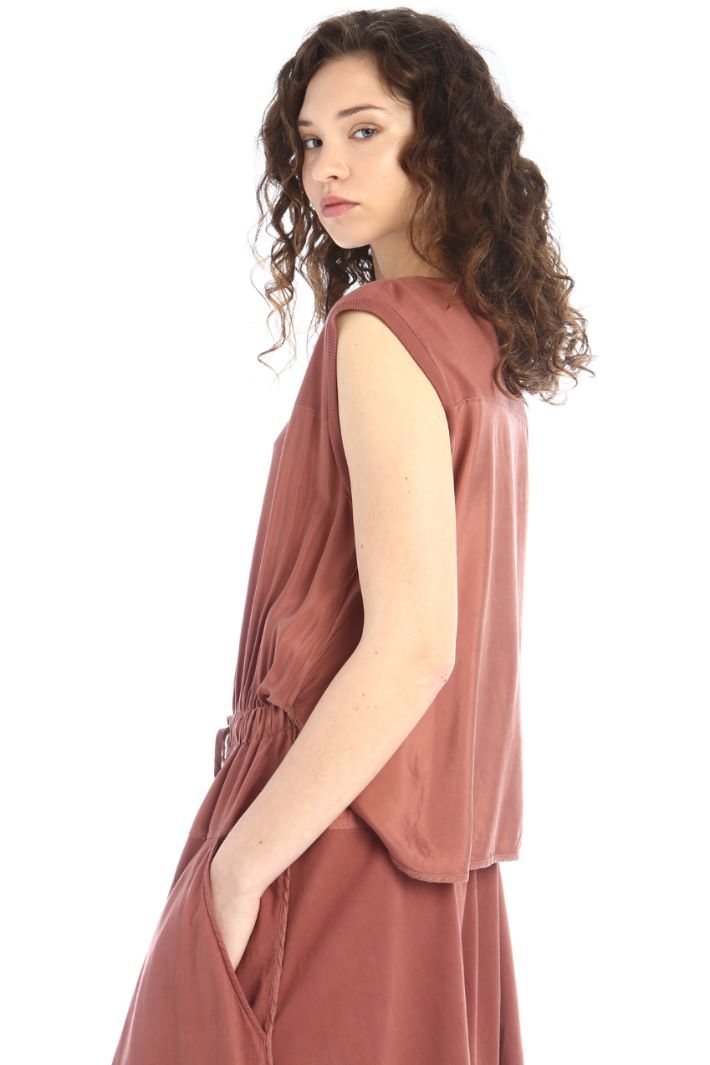 Abito con apertura sul retro Fashion Market Abito con apertura sul retro Fashion Market