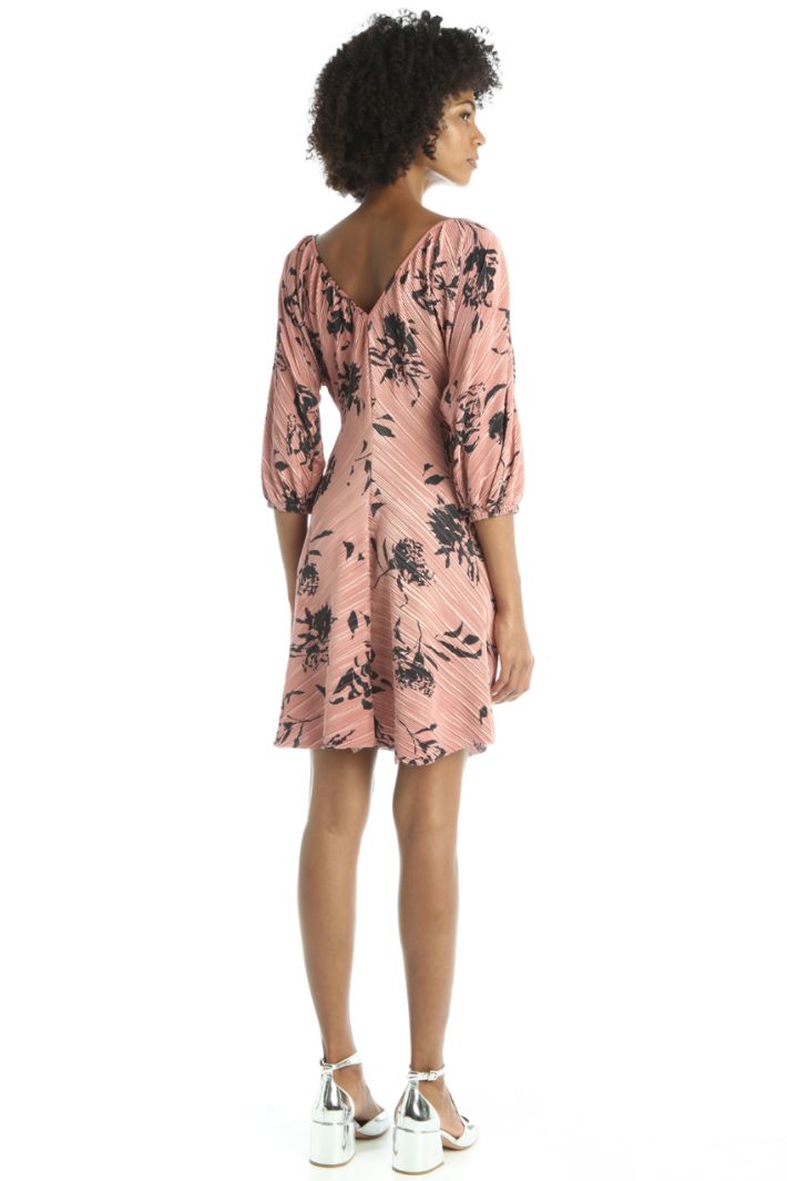 Abito fluido in jersey plissè Fashion Market Abito fluido in jersey plissè Fashion Market