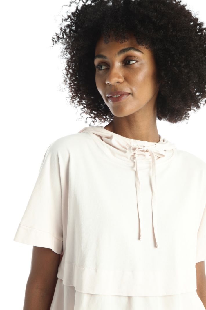 T-shirt in in puro cotone Fashion Market T-shirt in in puro cotone Fashion Market