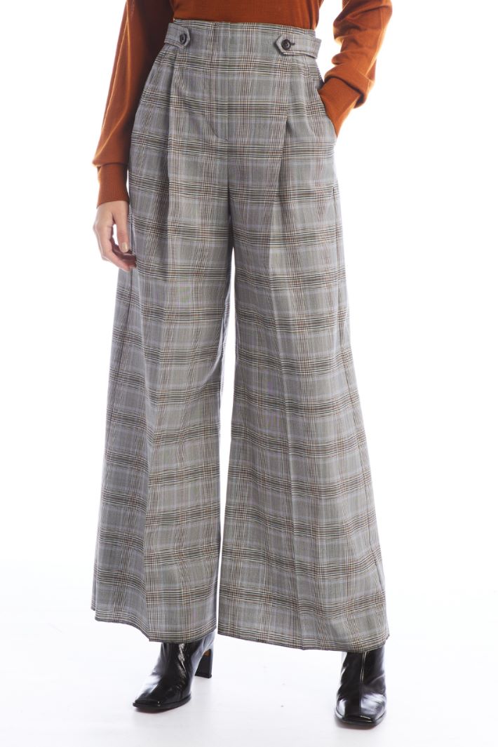 Pantaloni ampi tinto filo Fashion Market