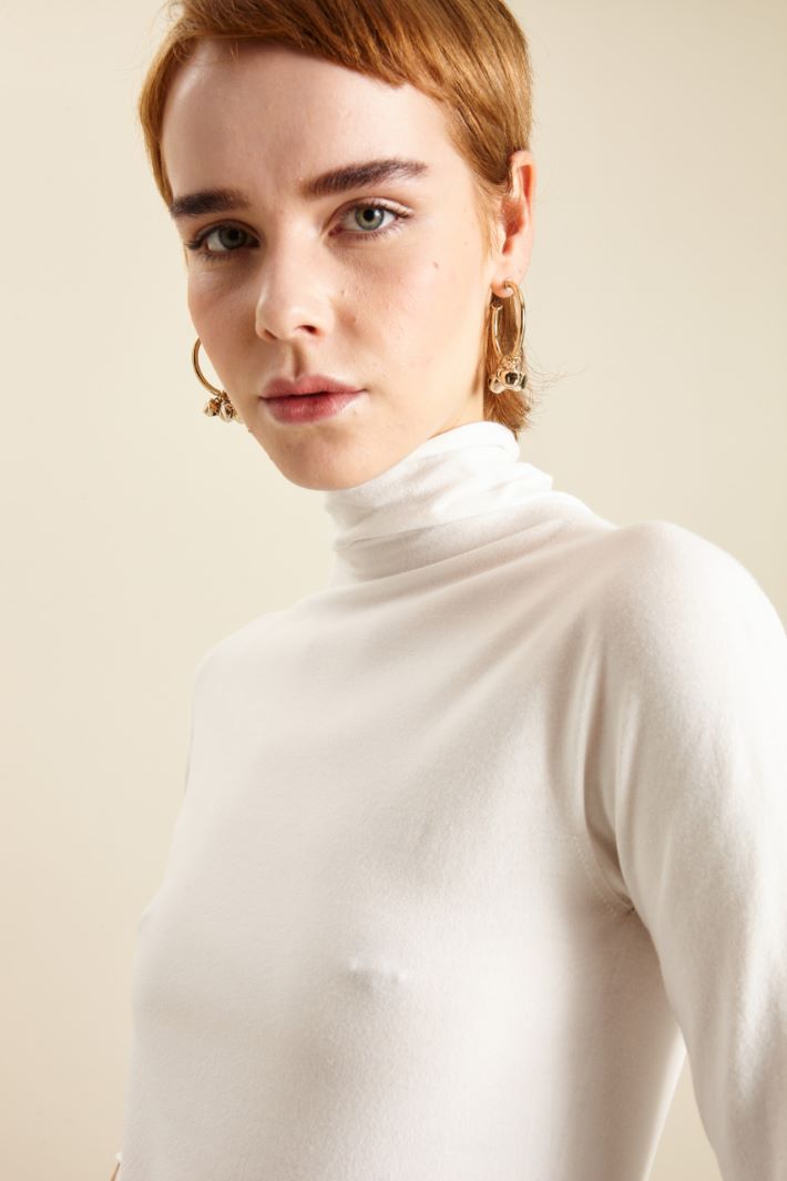 Dolcevita in fibra naturale Fashion Market Dolcevita in fibra naturale Fashion Market