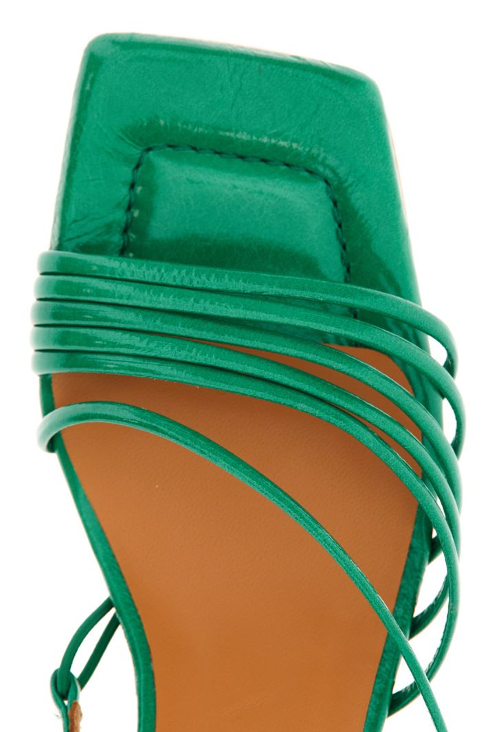 Sandali con listini sottili Fashion Market