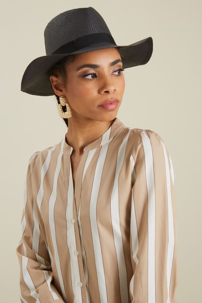 Cappello con nastro Fashion Market