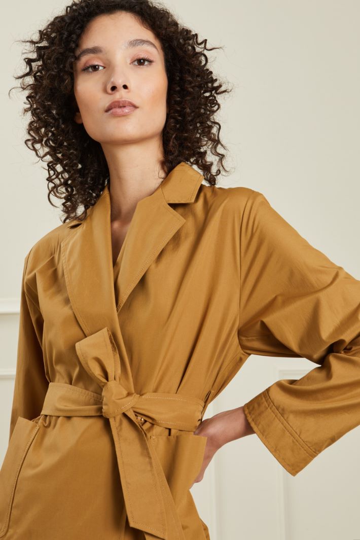 Giacca corta con cintura Fashion Market