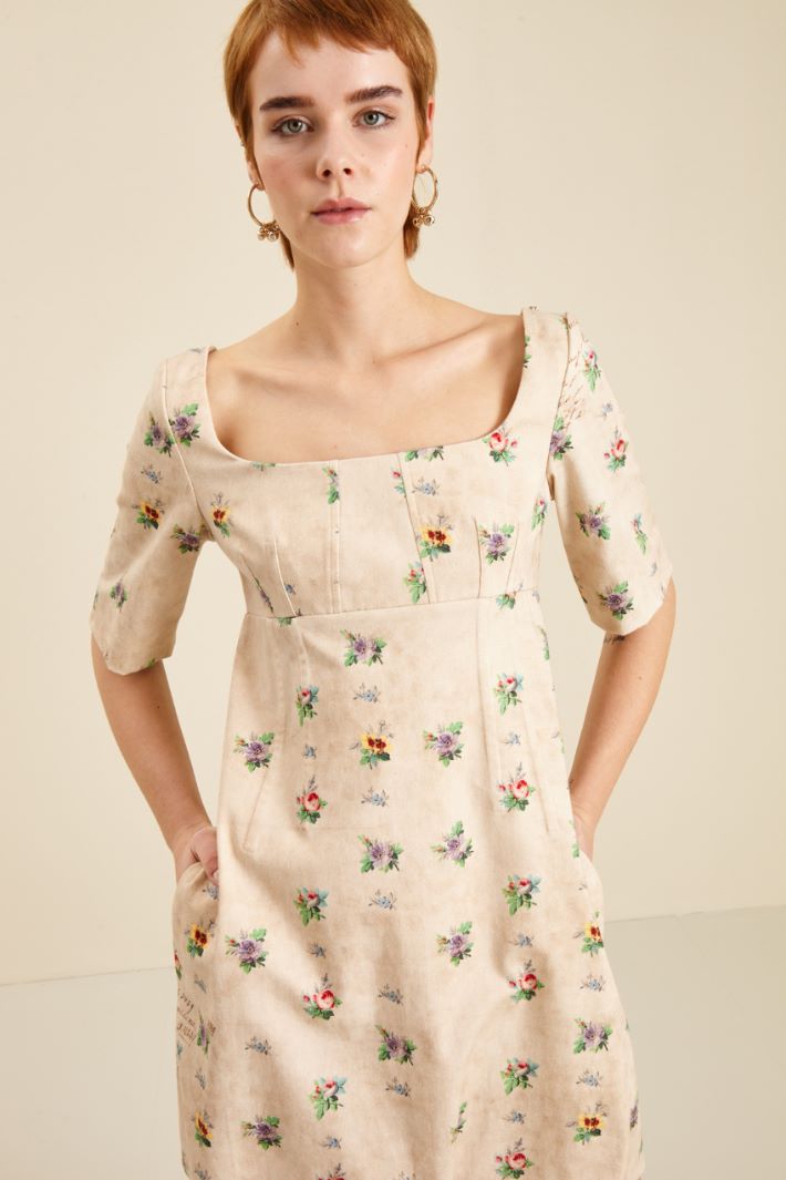 Abito con orlo a palloncino Fashion Market