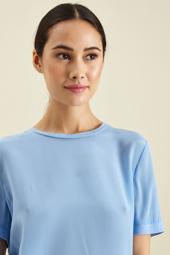 T-shirt in seta e jersey Fashion Market T-shirt in seta e jersey Fashion Market