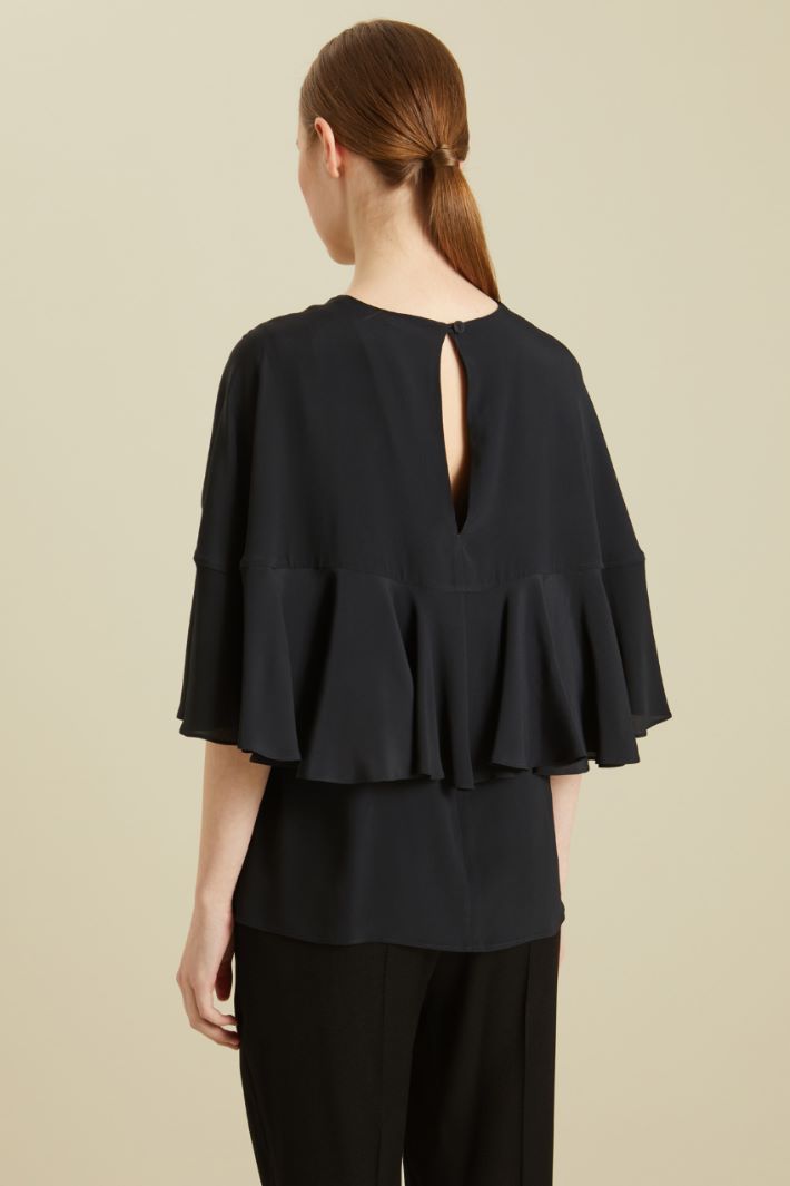 Blusa con volant Fashion Market