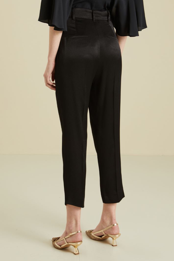 Pantaloni in crèpe Fashion Market