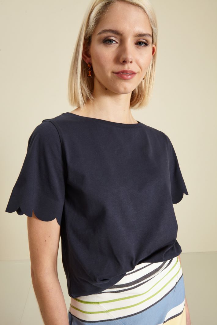 T-shirt con maniche corte Fashion Market T-shirt con maniche corte Fashion Market