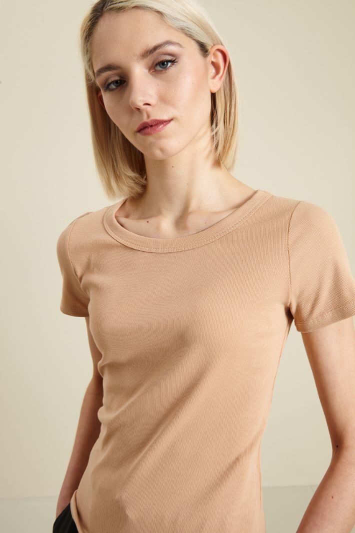 T-shirt a costine Fashion Market T-shirt a costine Fashion Market