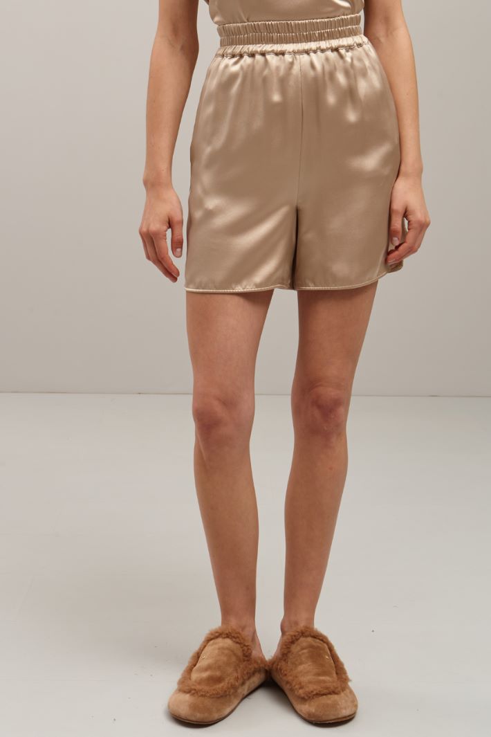 Shorts in raso di seta Fashion Market
