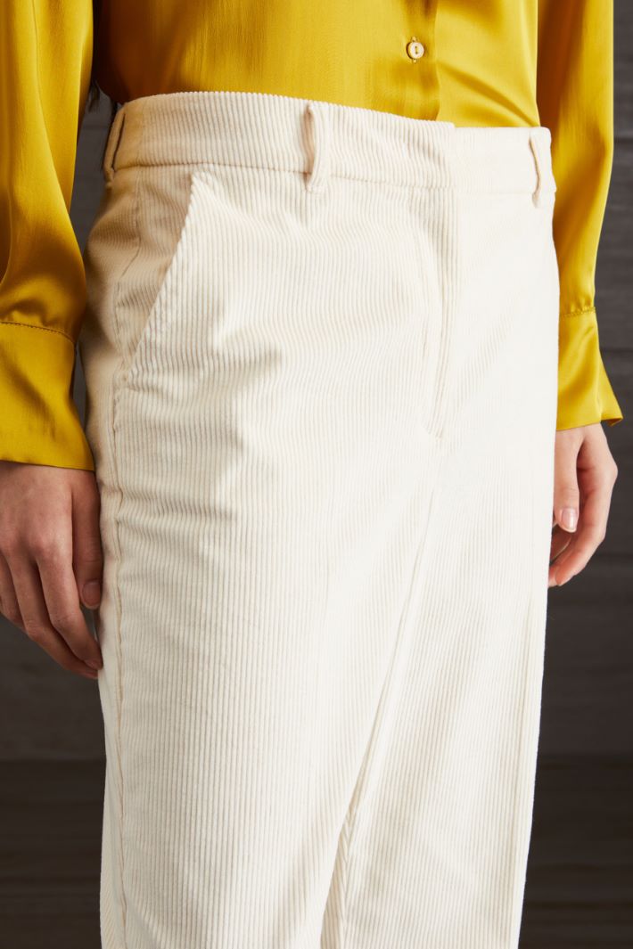 Pantaloni in velluto Fashion Market