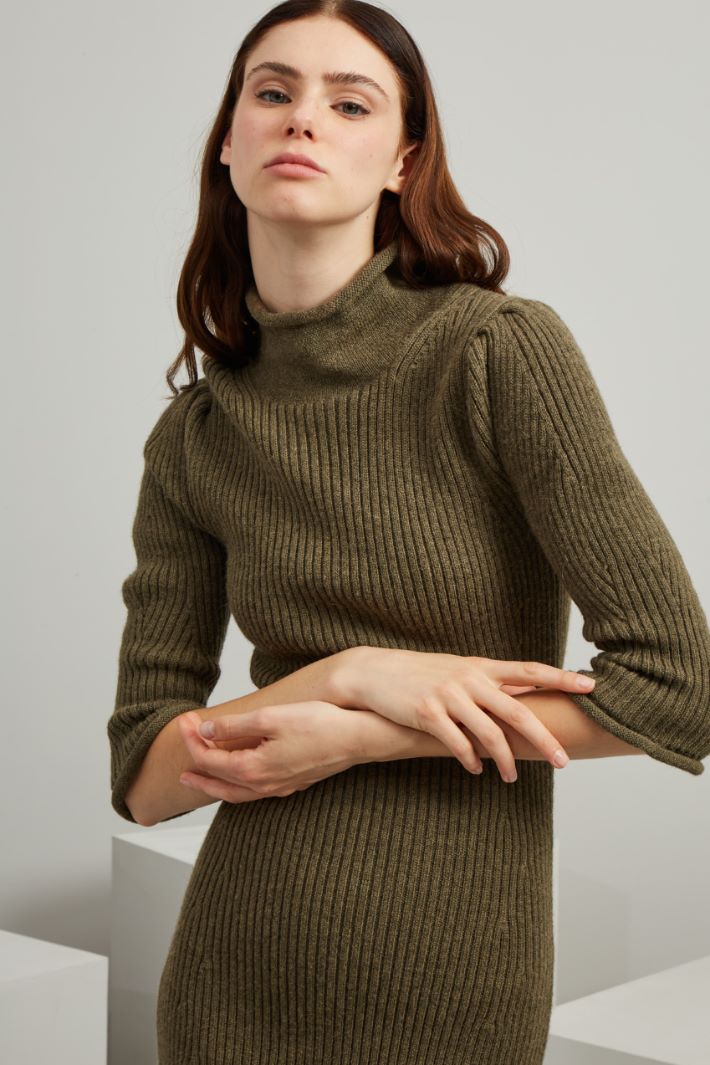 Abito corto in maglia Fashion Market