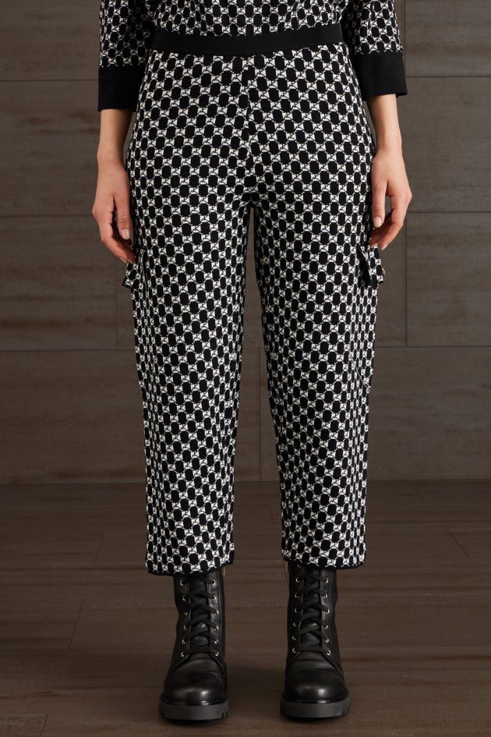 Pantaloni cropped in maglia Fashion Market