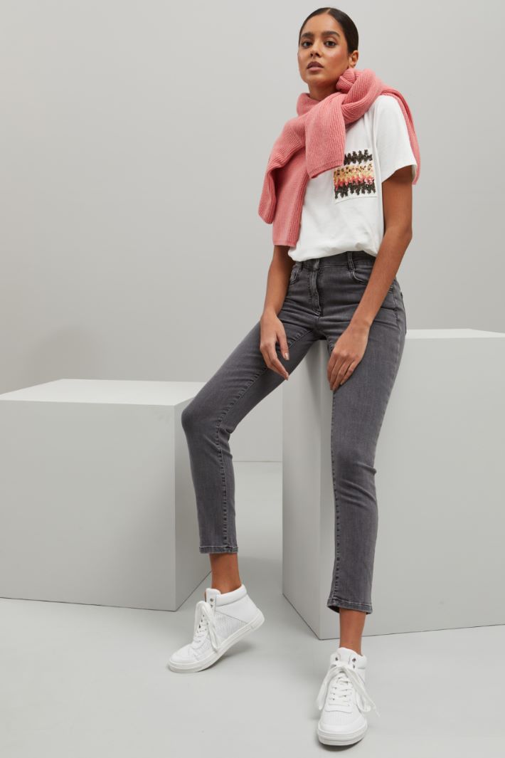 Jeans in denim Fashion Market