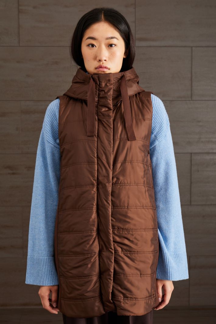 Gilet imbottito con cappuccio Fashion Market Gilet imbottito con cappuccio Fashion Market