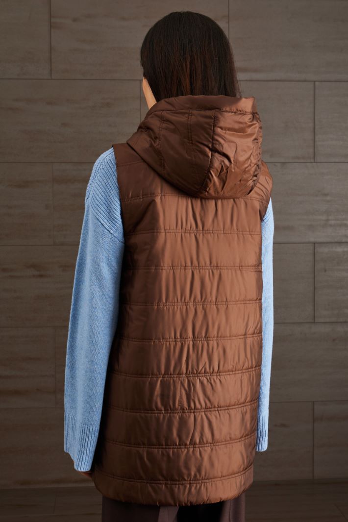 Gilet imbottito con cappuccio Fashion Market Gilet imbottito con cappuccio Fashion Market