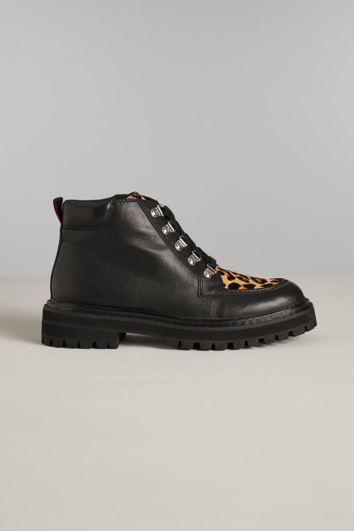 Anfibi in pelliccia Fashion Market Anfibi in pelliccia Fashion Market