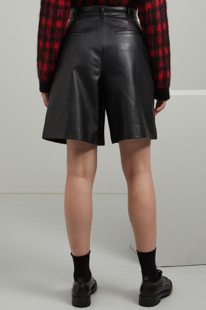 Bermuda in pelle Fashion Market Bermuda in pelle Fashion Market