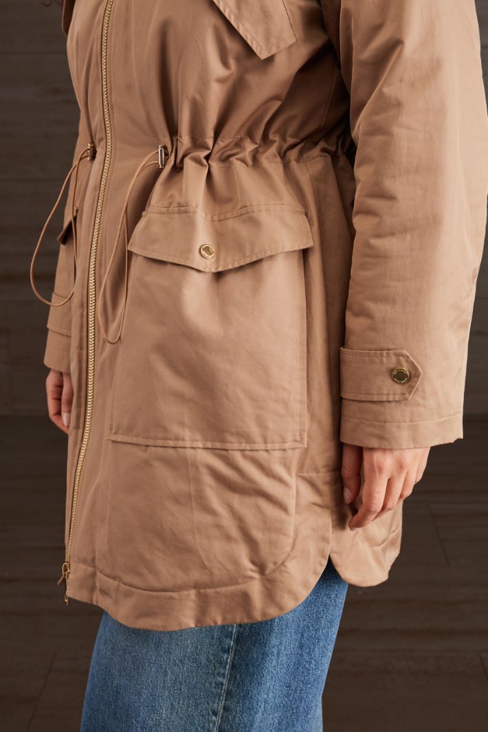 Parka in gabardina antigoccia Fashion Market Parka in gabardina antigoccia Fashion Market