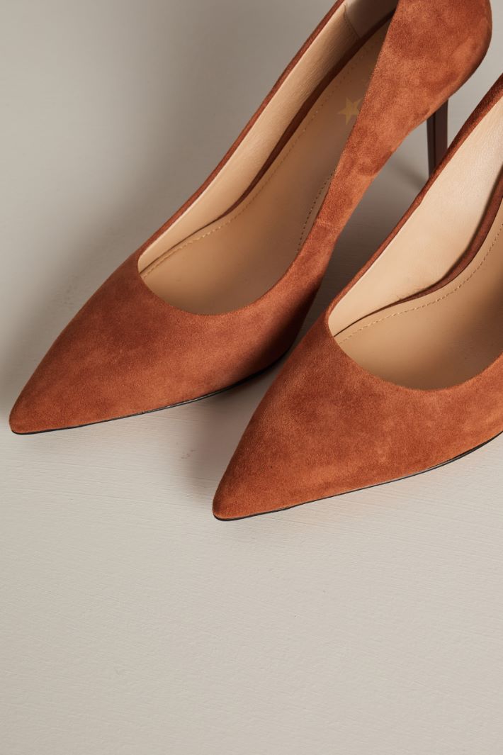 Décolleté in suede Fashion Market