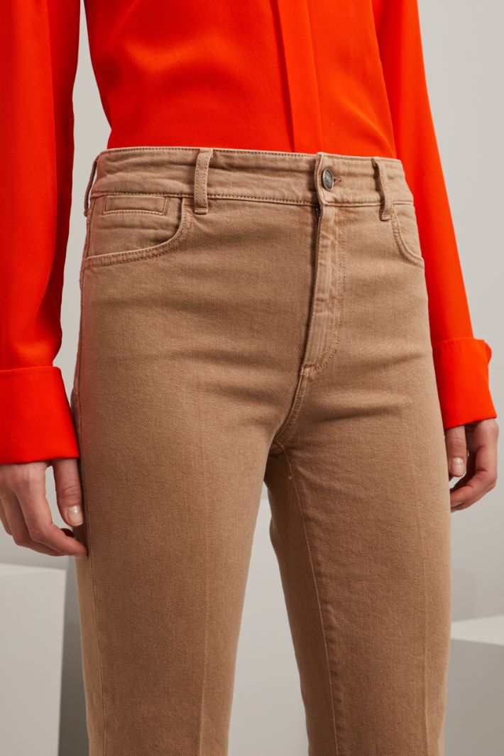 Pantaloni a trombetta in bull Fashion Market