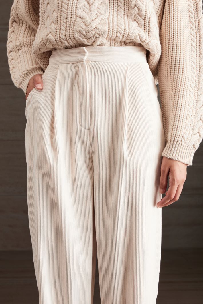 Pantaloni in velluto a coste Fashion Market