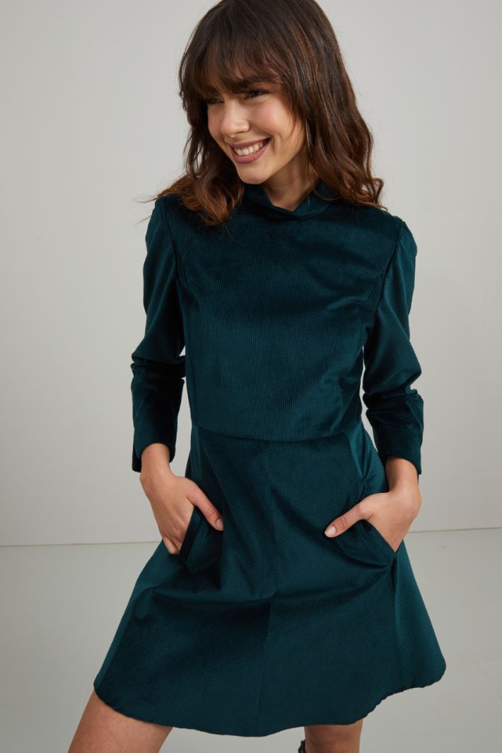 Abito in velluto a coste Fashion Market Abito in velluto a coste Fashion Market