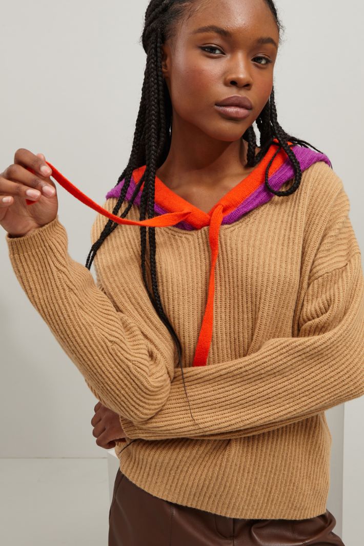 Maglia con cappuccio Fashion Market