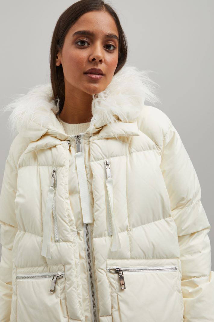 Piumino con cappuccio Fashion Market Piumino con cappuccio Fashion Market