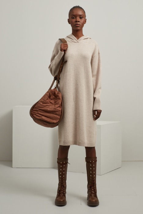 Abito con cappuccio Fashion Market