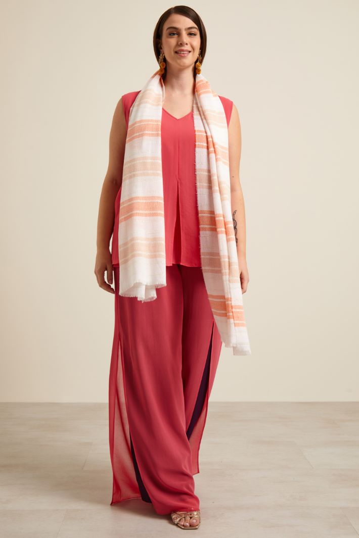 Top in georgette con spacco Fashion Market