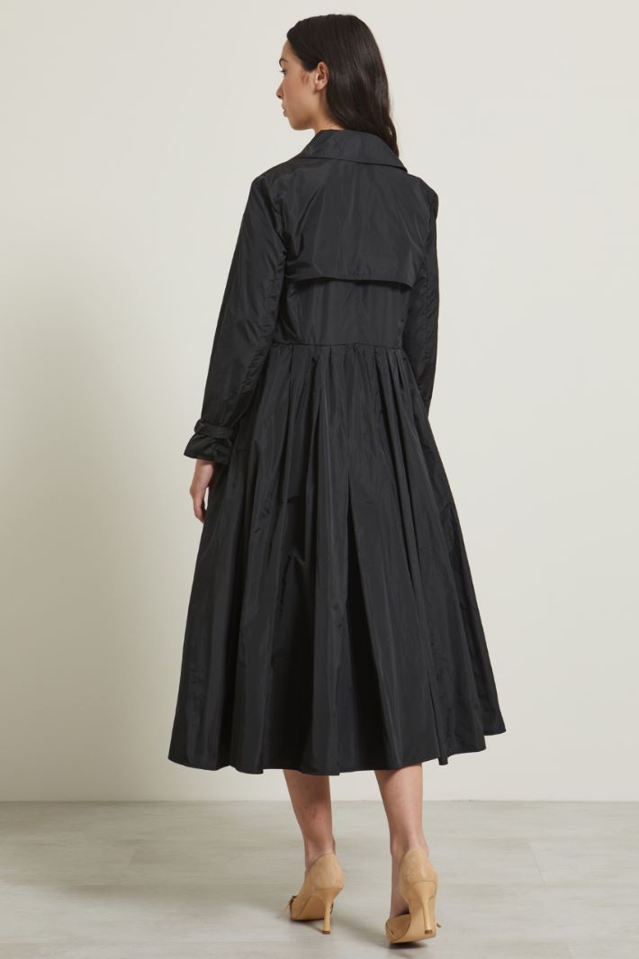 Soprabito svasato in taffetà Fashion Market