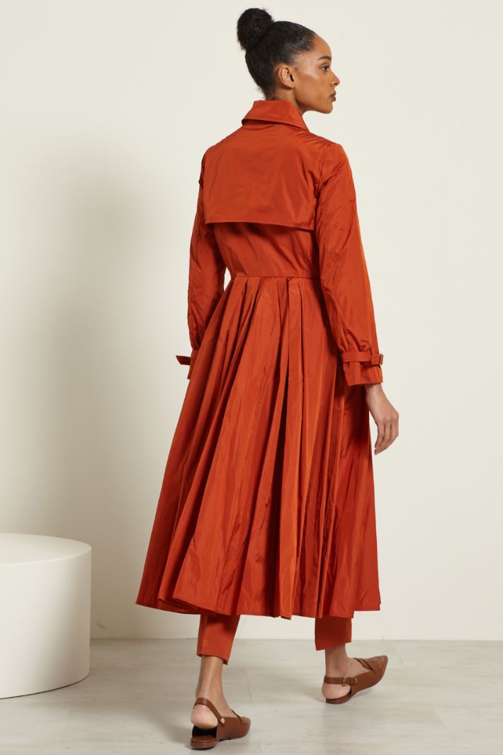 Soprabito svasato in taffetà Fashion Market