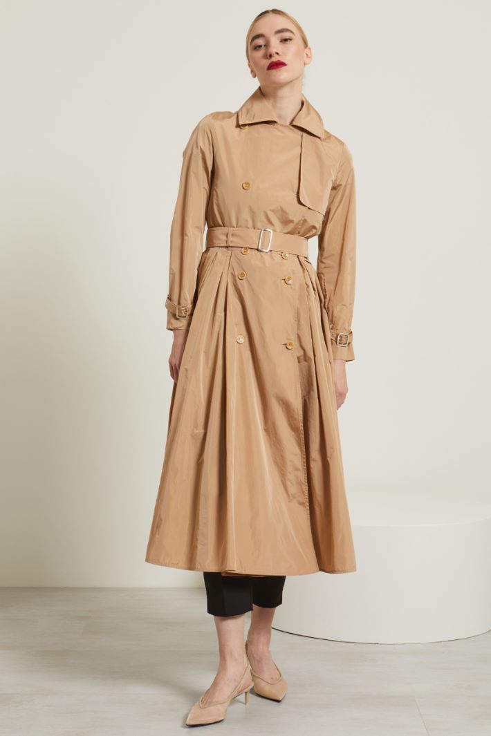 Soprabito svasato in taffetà Fashion Market