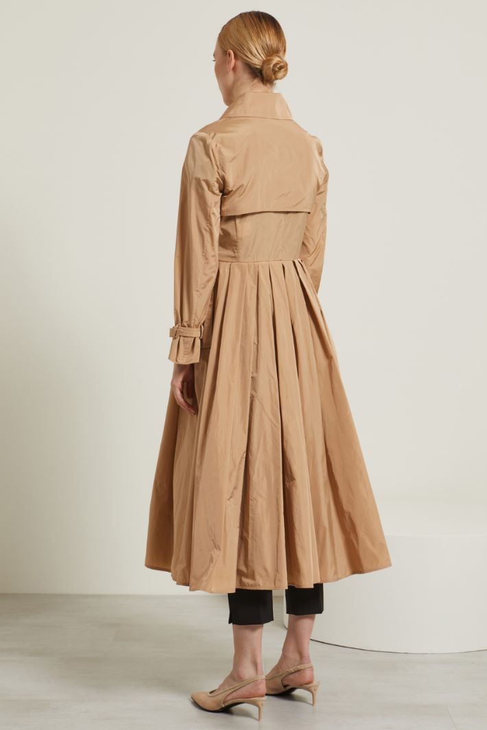 Soprabito svasato in taffetà Fashion Market