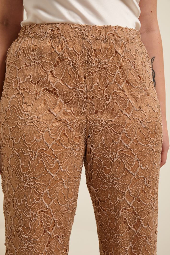 Pantaloni in pizzo rebrodè Fashion Market Pantaloni in pizzo rebrodè Fashion Market