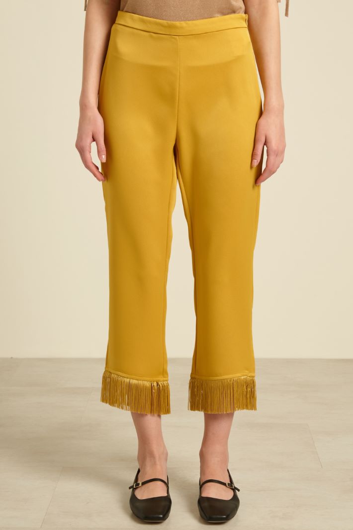 Pantaloni con frange al fondo Fashion Market