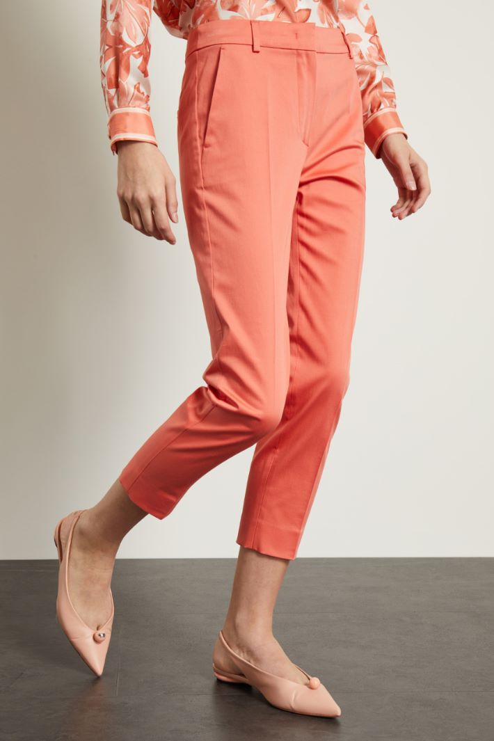 Pantaloni capri in raso di cotone Fashion Market