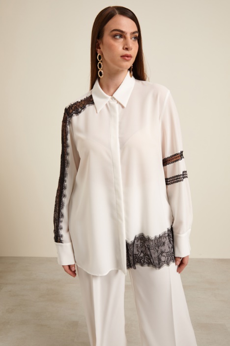 Casacca rifinita in pizzo Fashion Market