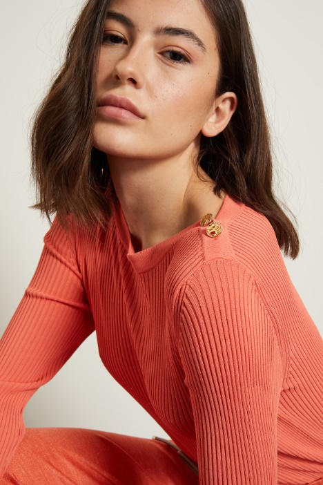 Maglia con bottoni decorativi Fashion Market