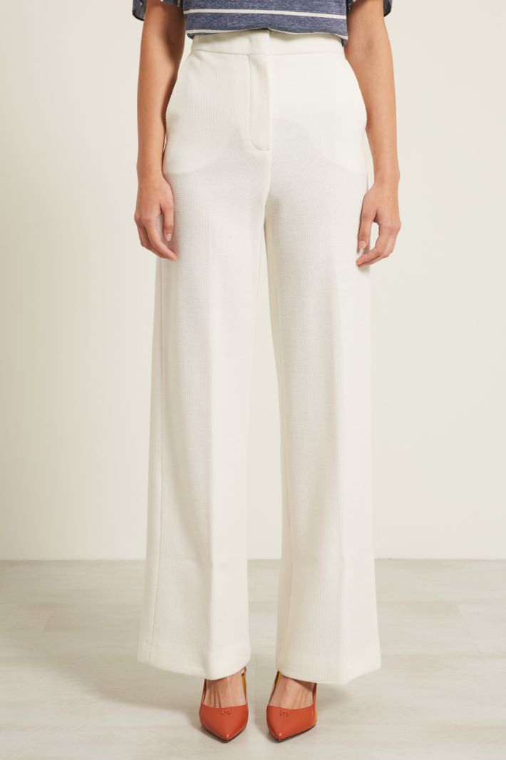 Pantalone effetto piquet Fashion Market Pantalone effetto piquet Fashion Market