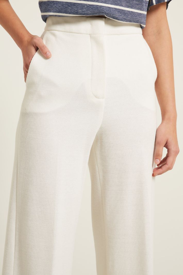 Pantalone effetto piquet Fashion Market Pantalone effetto piquet Fashion Market