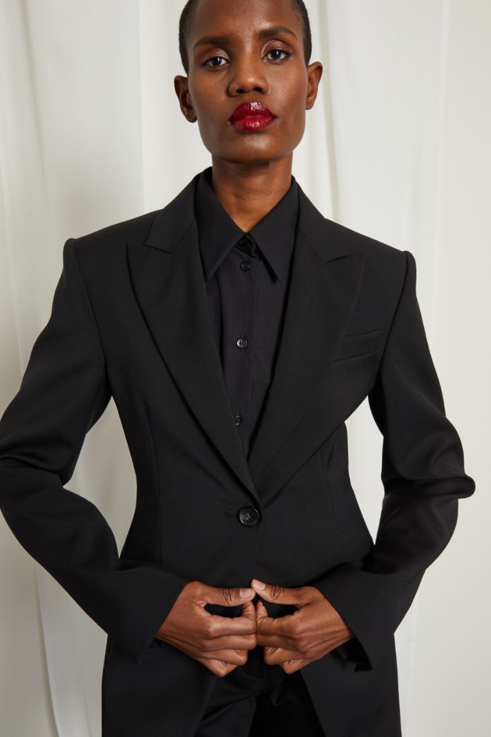 Blazer lungo con rever a lancia Fashion Market