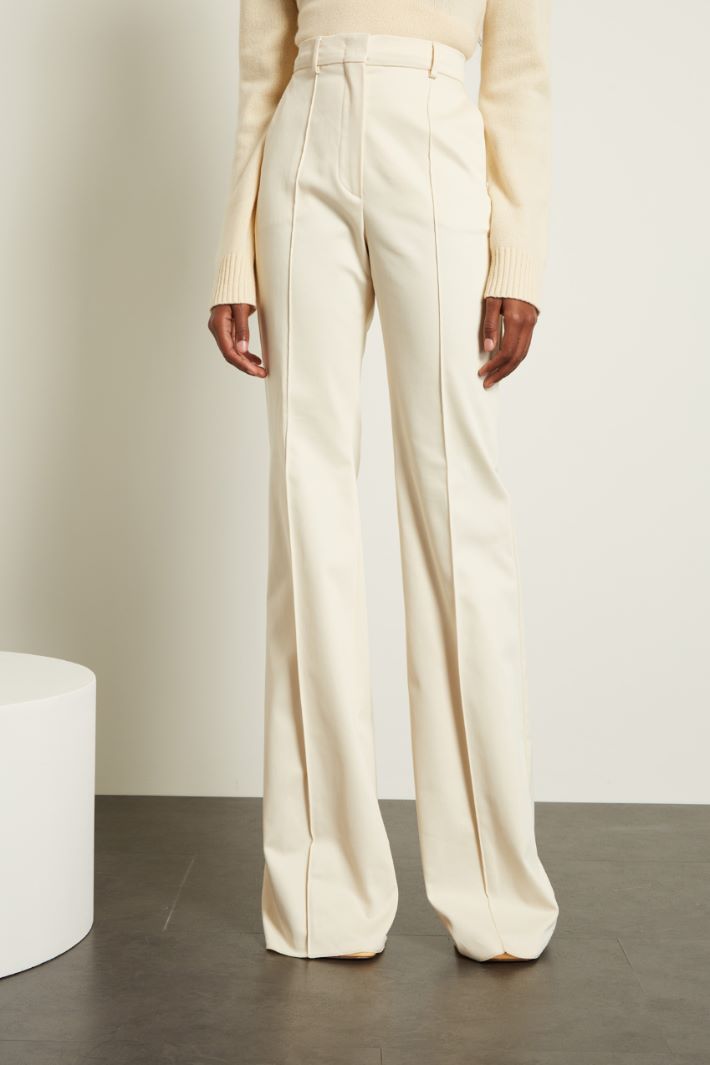 Pantalone con piega cucita Fashion Market