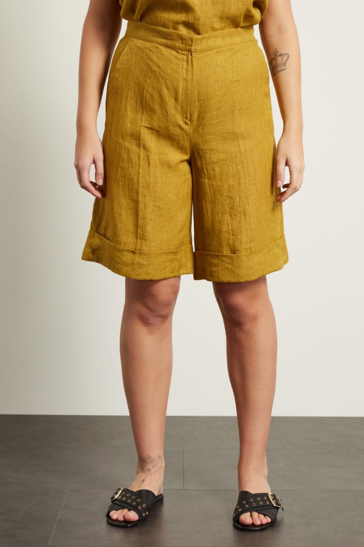 Bermuda in lino con risvolto Fashion Market Bermuda in lino con risvolto Fashion Market