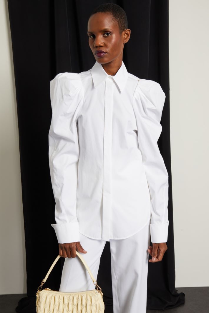 Camicia con maniche a sbuffo Fashion Market